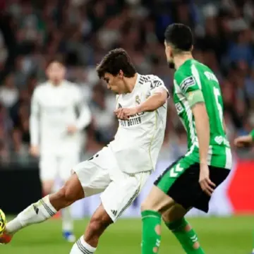 ما الذي حدث في آخر مباراة جمعت ريال مدريد وريال بيتيس؟